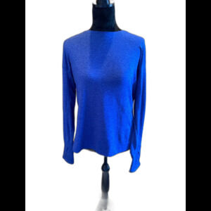 Avia Shirt Womens Athletic Top Fitted Size large (12-14) Pullover w/ Thumb Holes